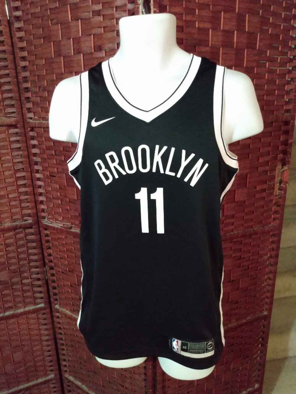 Nike Kyrie Irving Brooklyn Nets Jersey Size 40 Small Black Swingman